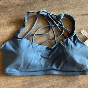 BRAND NEW WITH HANG TAG Lululemon Free To Be Bra Wild Size 8 Blue